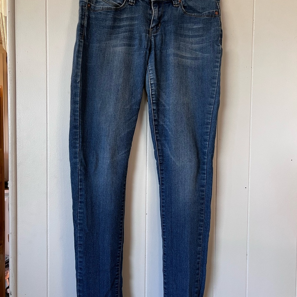 YMI Women's Skinny Jeans in Blue